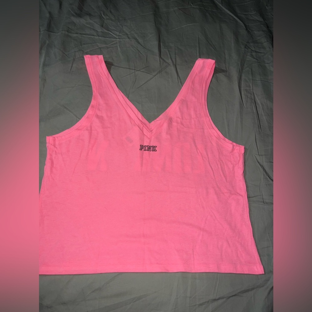 Pink Victoria Secret tank‎ top (London) - Picture 2 of 3